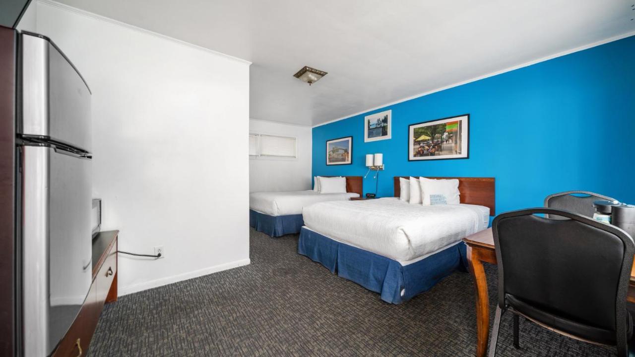 Grand Traverse Motel Траверс-Сити Экстерьер фото